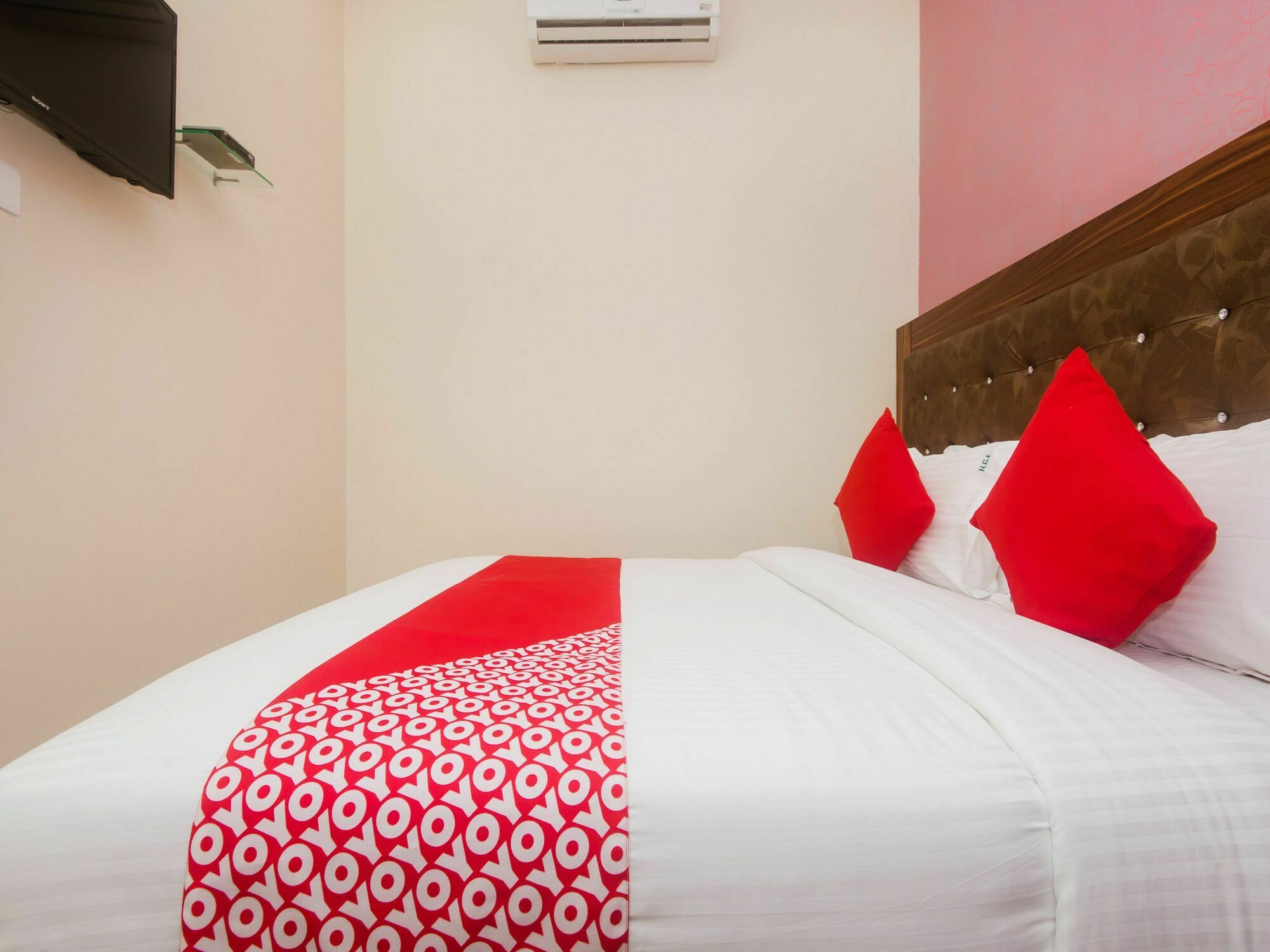 Hotel O Greenforest Near Airport Road Metro Station Mumbai Ngoại thất bức ảnh